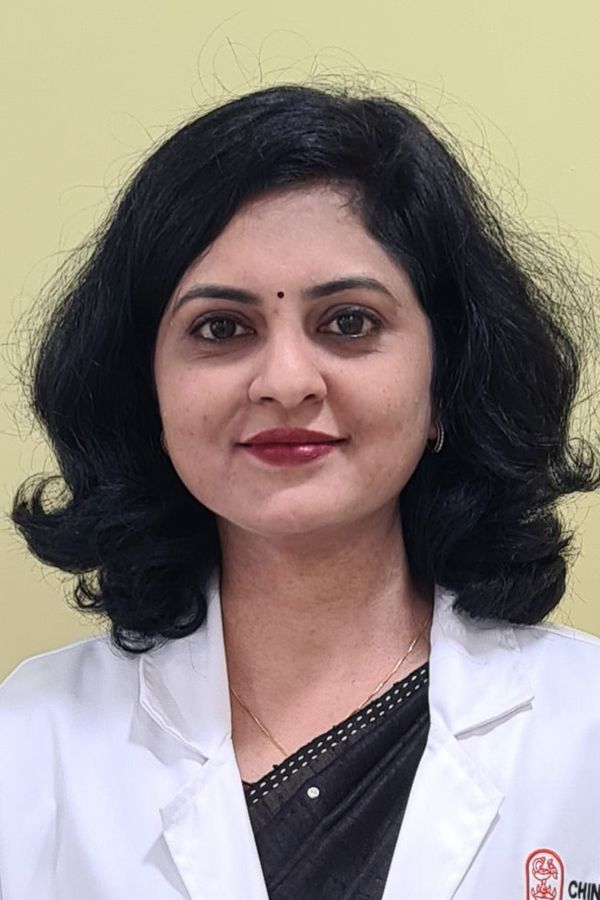 Dr	Shruti S Warhadpande